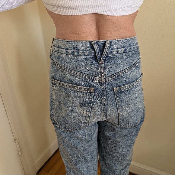 Veronica Beard - High-Waisted Straight-Leg Distressed Jeans - Picture 2 of 5